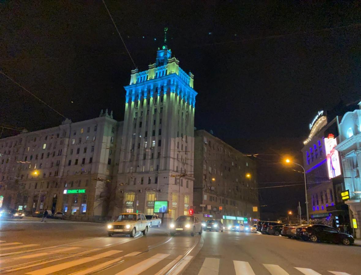Panorama Luxury Apartment In The House With A Spire, A Historical Building In The City Centre Charkiv Exteriör bild